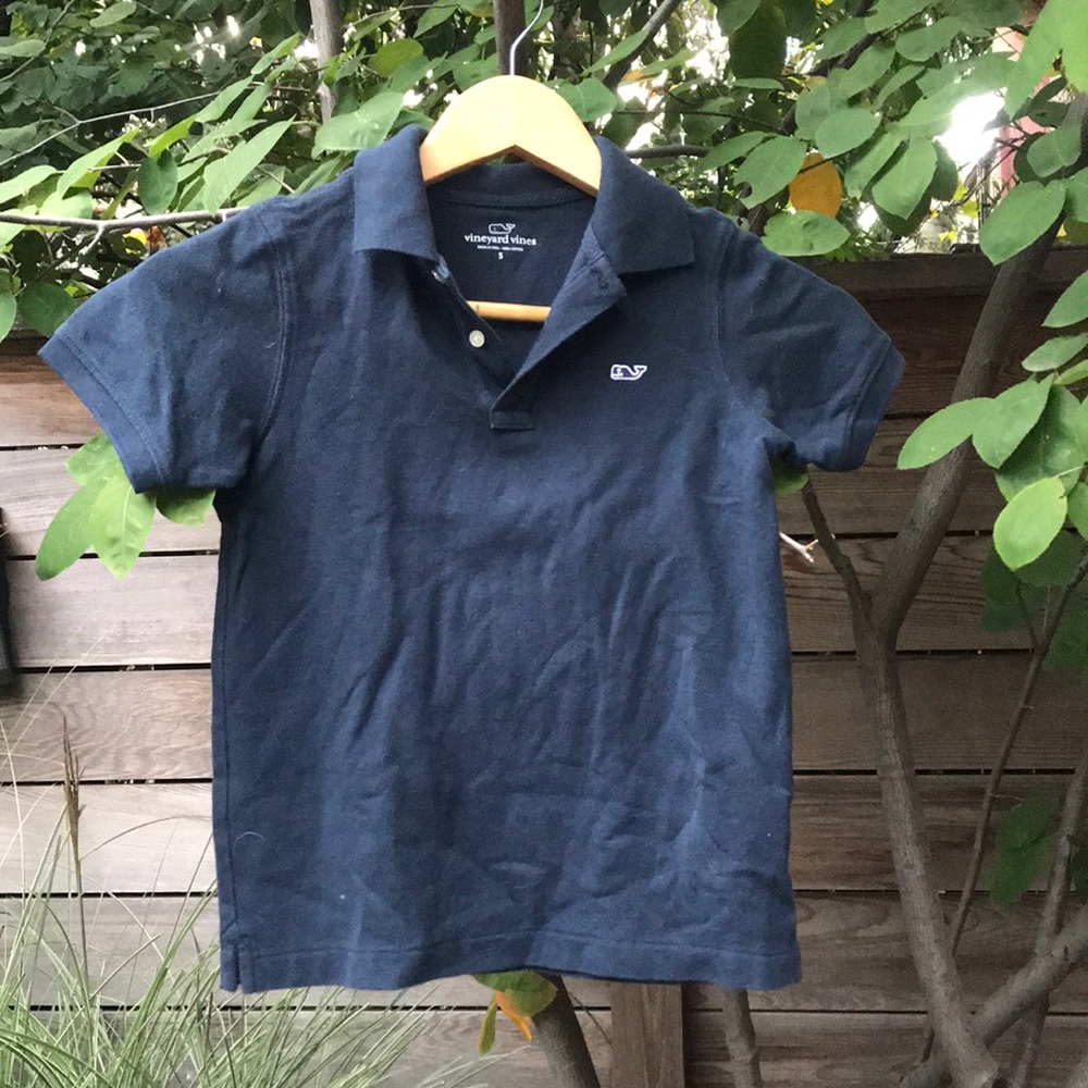 Navy blue vineyard vines polo